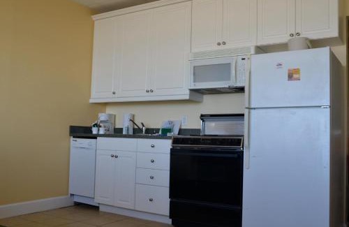 Ocean Drive Apartment | Peppertree By The Sea Resorts
