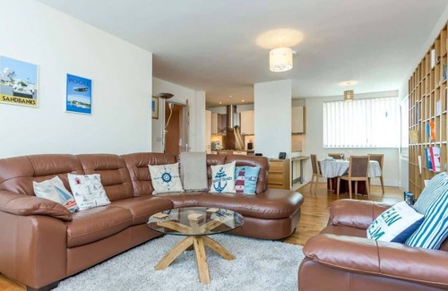 Poole Apartment | Peregrine - Poole Quay Location