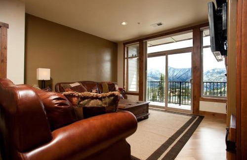 Purgatory House | Peregrine Point 104