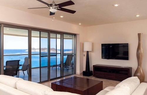 San Carlos Condo | Perfect 3 BR Condo w full kitchen and resort lifestyle - Playa Blanca by RedAwning