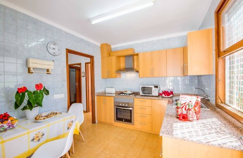 Alcudia House | Perfect Beachfront Getaway