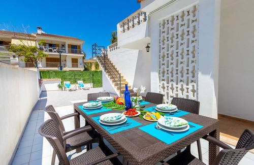 Alcudia House | Perfect Beachfront Getaway
