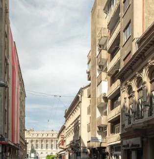 Bucharest City-Centre Apartment | Perfect City Base - Steps from Piata Universitatii