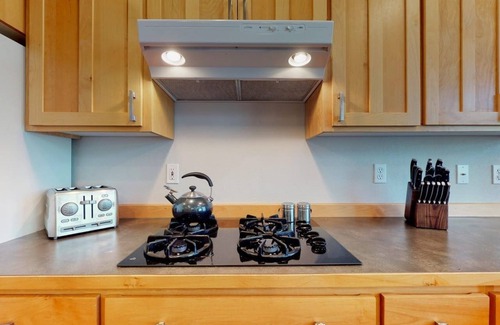 Redmond House | Perfect Family Getaway HotTub - sleeps 10