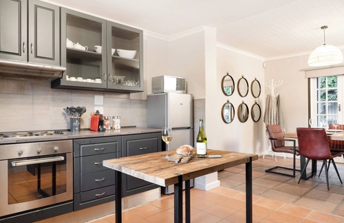 Stellenbosch House | Perfect family home to relax with private wood fired hot-tub and magical views