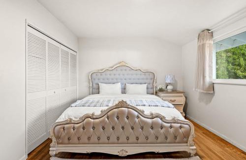 Duarte House | Perfect Family Home with Fireplace & Spacious Yard