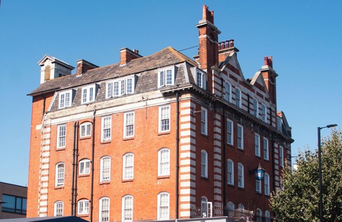 East Walworth Apartment | Perfect for 4 -2 Bedroom 2 Bathroom Apartment Bermondsey,Tower Bridge,London Eye