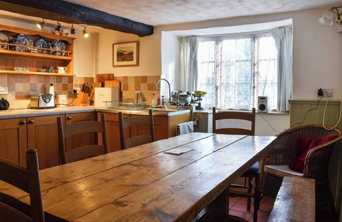 Minehead Cottage | Perfect for couples and familes to come and enjoy the local area.