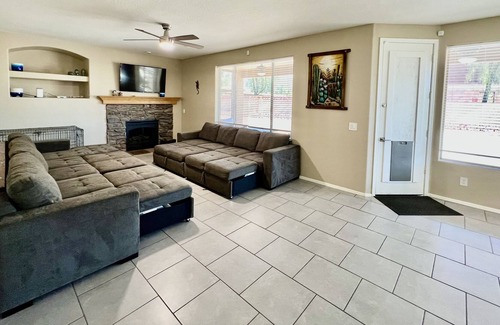 Coldwater Ridge House | Perfect for longer stays. Huge backyard! 2700 Sq Ft home