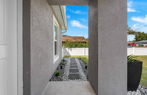 Deltona Lakes Apartment | Perfect Gateway Suite