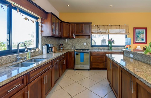 San Jose del Cabo House | Perfect House with Amazing View of the Ocean and 5 minute walk to the Beach!