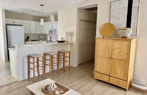 Long Beach House | Perfect Little Beach Cottage for your stay on Oak Island