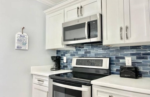 Brigantine Condo | Perfect Location 2 BR w/bay views! n1 block to beach! nWinter rentals 40% off!