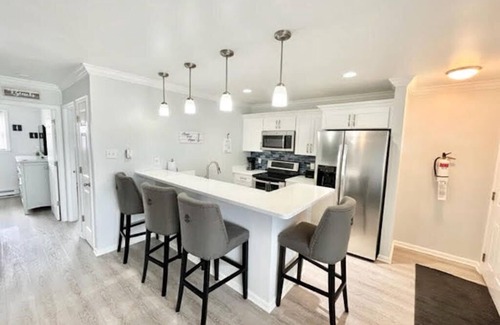 Brigantine Condo | Perfect Location 2 BR w/bay views! n1 block to beach! nWinter rentals 40% off!