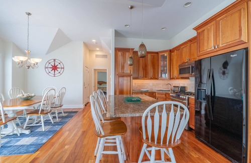 Stone Harbor House | Perfect location! Dog friendly townhome in the heart of Stone Harbor