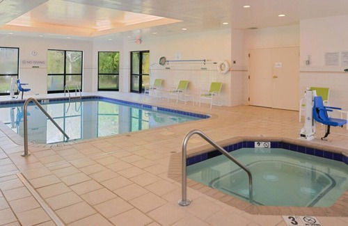 Gastonia House | Perfect Location! Onsite Pool, Pet-Friendly, Near Schiele Museum!