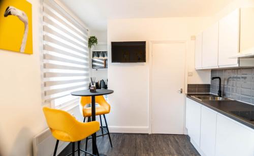 Hillrise Apartment | Perfect London Studio - 10 min to Archway Station