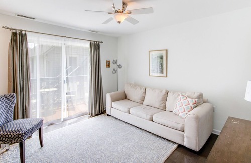 Rehoboth Beach Apartment | Perfect Rehoboth Beach Get-Away! Updated 2 bedroom apartment- nightly rates!