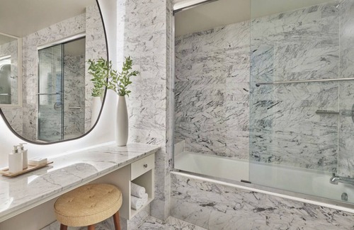 Downtown House | Perfect Spot for Unwinding! 3 Convenient Units, Ocean View, Near Venice Beach