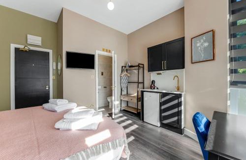Seven Sisters Apartment | Perfect Studio for Travelers Great Location 4
