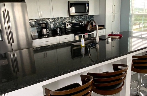 Surf Side Shores House | Perfect Thanksgiving spot, book now! Private Pool.