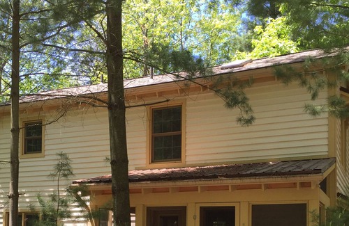 Fennville Cottage | Perfect weekend getaway! Cottage #1 at DollyBrook minutes from Saugatuck.