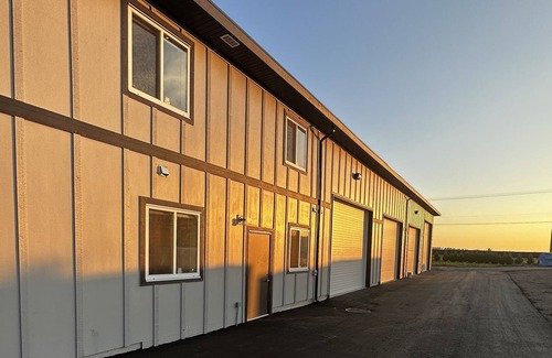 Surrey Other | Perfection In the City: A 2-bedroom Guest Suite near Beach, Shopping , highways