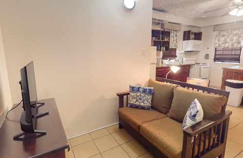 San Pedro Apartment | Perfectly located apartment w/WiFi, AC, shared garden/pool - steps to seashore