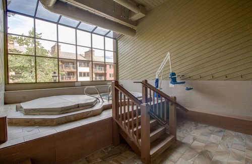 Historic District Apartment | Perfectly located studio with pool & hot tubs - walk to lifts and Main Street