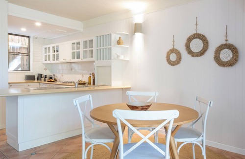 Airlie Beach House | Perfectly positioned 2-bed, 2-bath home, moments from iconic Airlie Beach