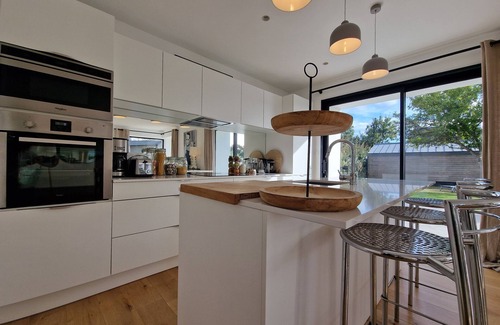 Combrit Villa | Perfectly renovated villa with enclosed garden