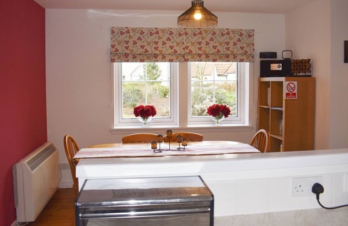 St. Andrews Cottage | Perfectly suited to couples, families or golfers alike. Child & Pet friendly
