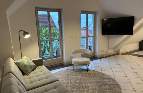 Hallbergmoos Apartment | Perfekt für 6-8! Küche Parkplätze Flughafen