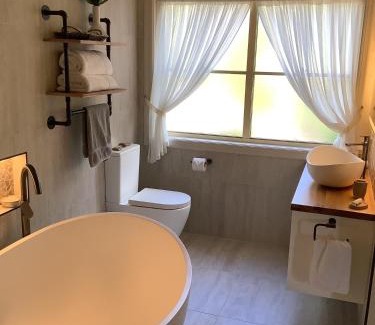 Mugga Downs Bed & Breakfast | Pericoe Retreat