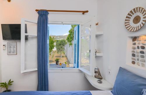 Naxos Town Apartment | PERIVOLI 4-CHORA(5min away from the center by car)