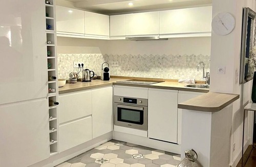 Quartier du Mail Apartment | Perla Bianca, 1BR/1BA, 4 people