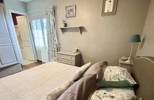 Behobie Cottage | Peroch-Baita guesthouse from 2 to 4 pers Bed and Breakfast sea view 4km beach