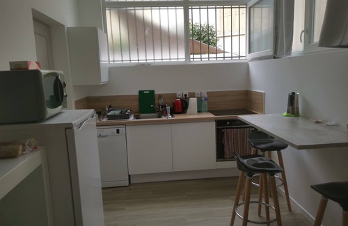 Les Platanes Apartment | Perpignan Appart 5 mns Centre, Palais Congrès et Exposition 5 people (5 Beds)