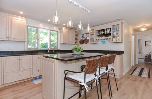Cataumet House | Perry Maison - 5BR/3BA, Pet Friendly w/a Pool. Secluded oasis close to beach!