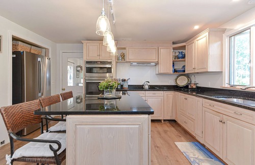 Cataumet House | Perry Maison - 5BR/3BA, Pet Friendly w/a Pool. Secluded oasis close to beach!