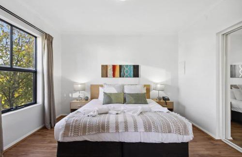 Northbridge Apartment | Perth Prime Located 2BDR 1PRK