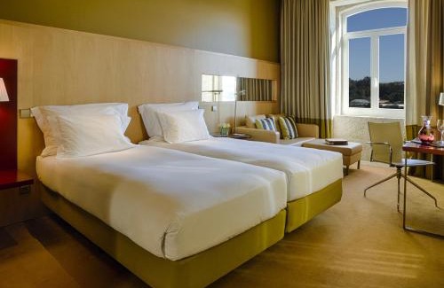 Campanha Hotel | Pestana Palacio do Freixo, Pousada & National Monument - The Leading Hotels of the World