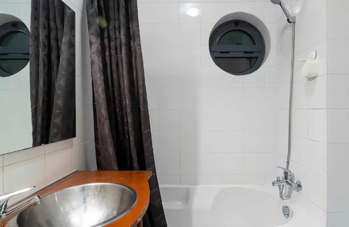 Quinta do Anjo Resort | Pet-Frendly! Arrábida Resort with Jacuzzi. Just 20 minutes from the beach!