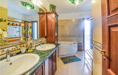 Santa Maria Capua Vetere Apartment | Pet Friendly Apartment