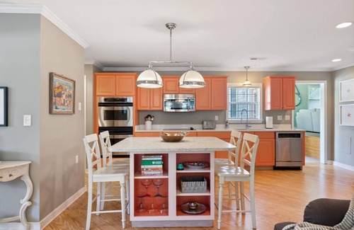 Isle of Palms House | Pet Friendly, 2 blocks from Beach, 4 Bikes!