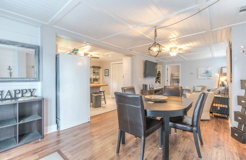 Garden City House | PET FRIENDLY - 2Bdrm/1Bath home in Oceanside Village! Close to Pool