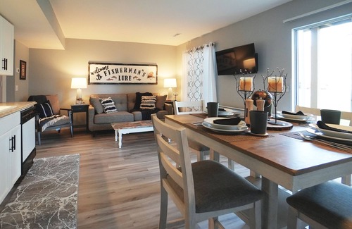 Branson Condo | Pet friendly ($80 fee) No stairs 1 Bedrm Condo sleeps 4 near FISHING etc.