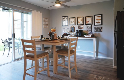 Branson Condo | Pet friendly ($80 fee) No stairs 1 Bedrm Condo sleeps 4 near FISHING etc.