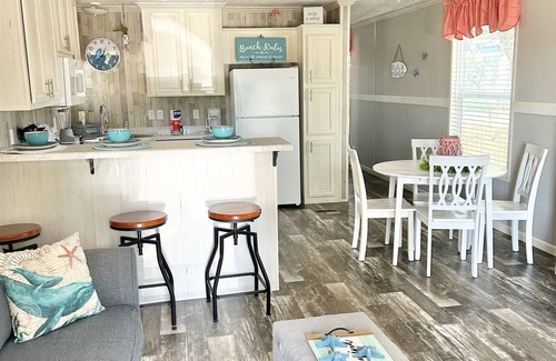 Navarre Cottage | Pet friendly, affordable vacation rentals