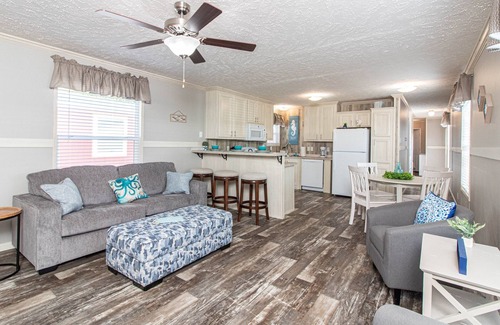 Navarre Cottage | Pet friendly, affordable vacation rentals
